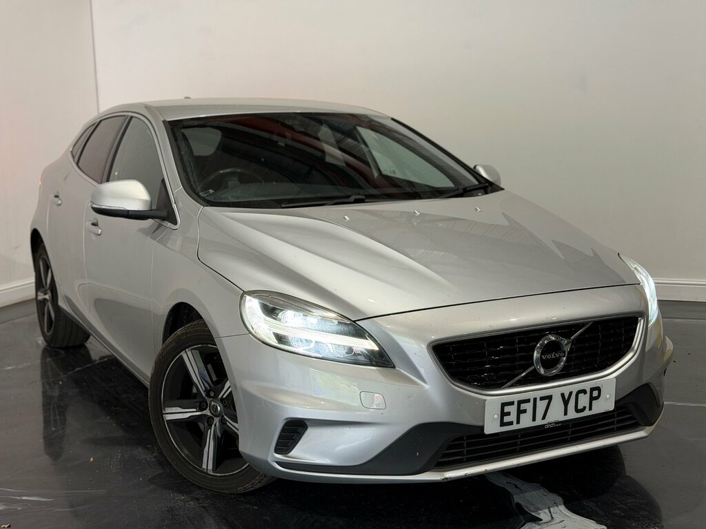 Volvo V40 1.5 T2 R-design Hatchback Euro 6 Silver