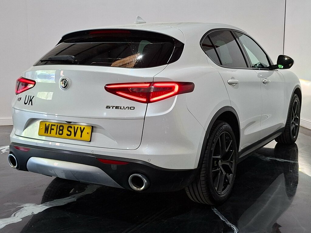 Alfa Romeo Stelvio 2.2 Td Milano Edizione Suv Q4 Awd White #4