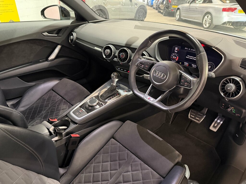 Audi TT 45 Tfsi Quattro Black Edition S Tronic Black #9