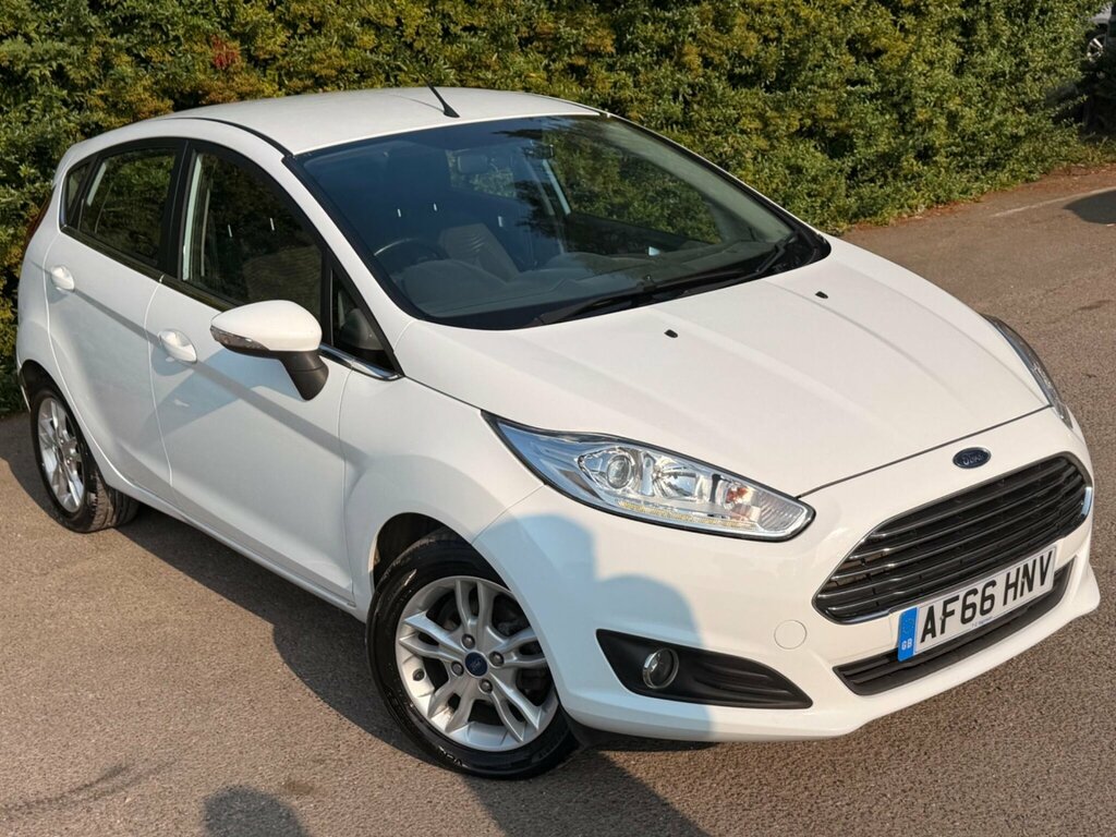 Ford Fiesta 1.0T Ecoboost Zetec Euro 6 Ss White