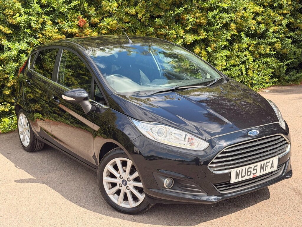 Ford Fiesta 1.0T Ecoboost Titanium Euro 6 Ss Black