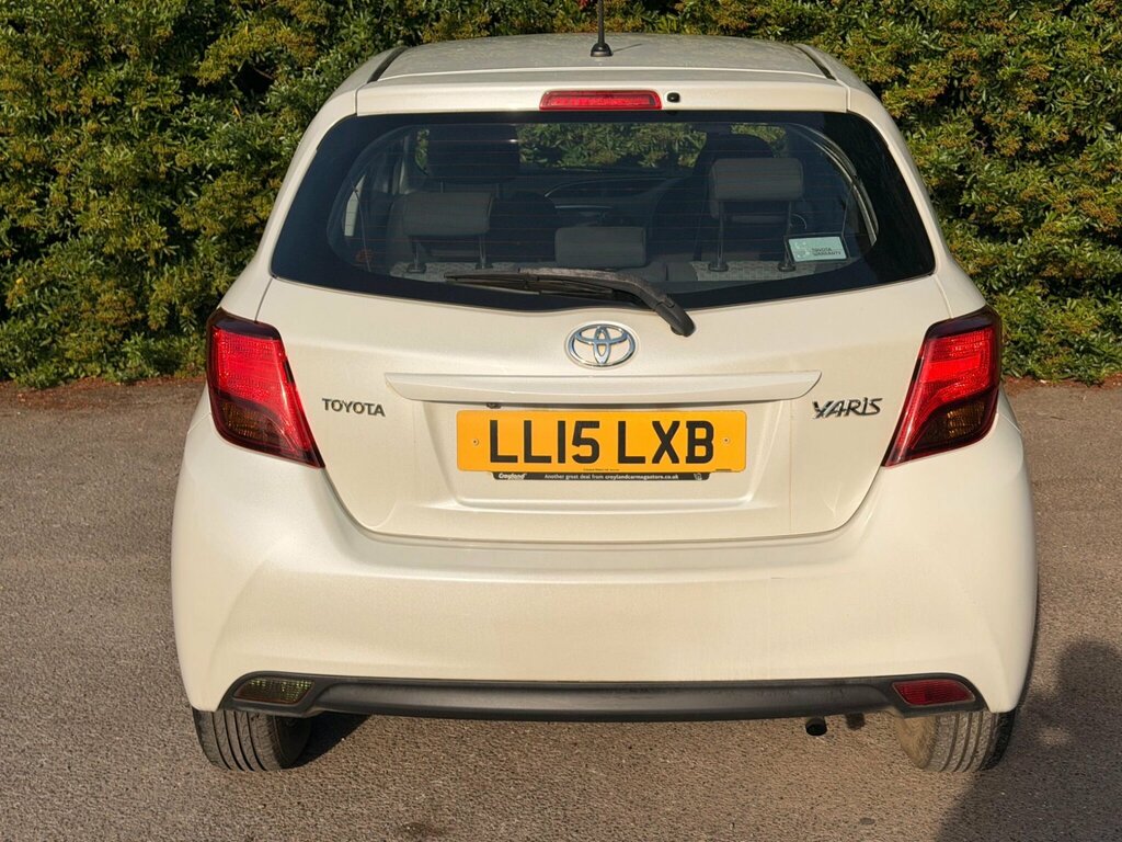Toyota Yaris 1.0 Vvt-i Icon Euro 6 White #2