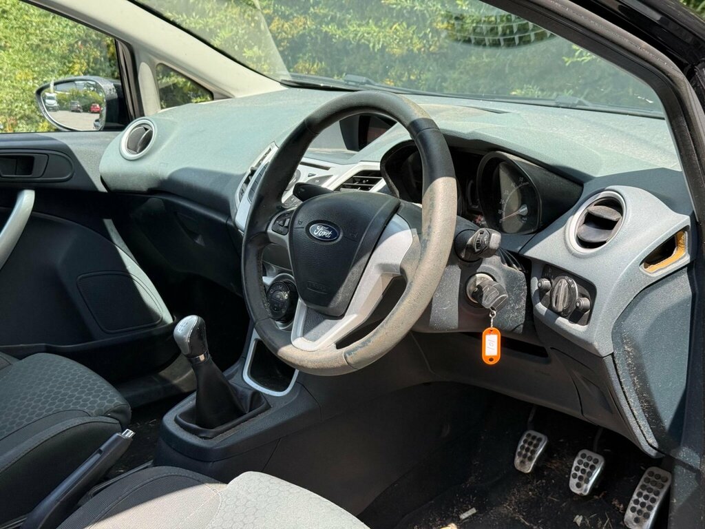 Ford Fiesta 1.3L Edge Red #9