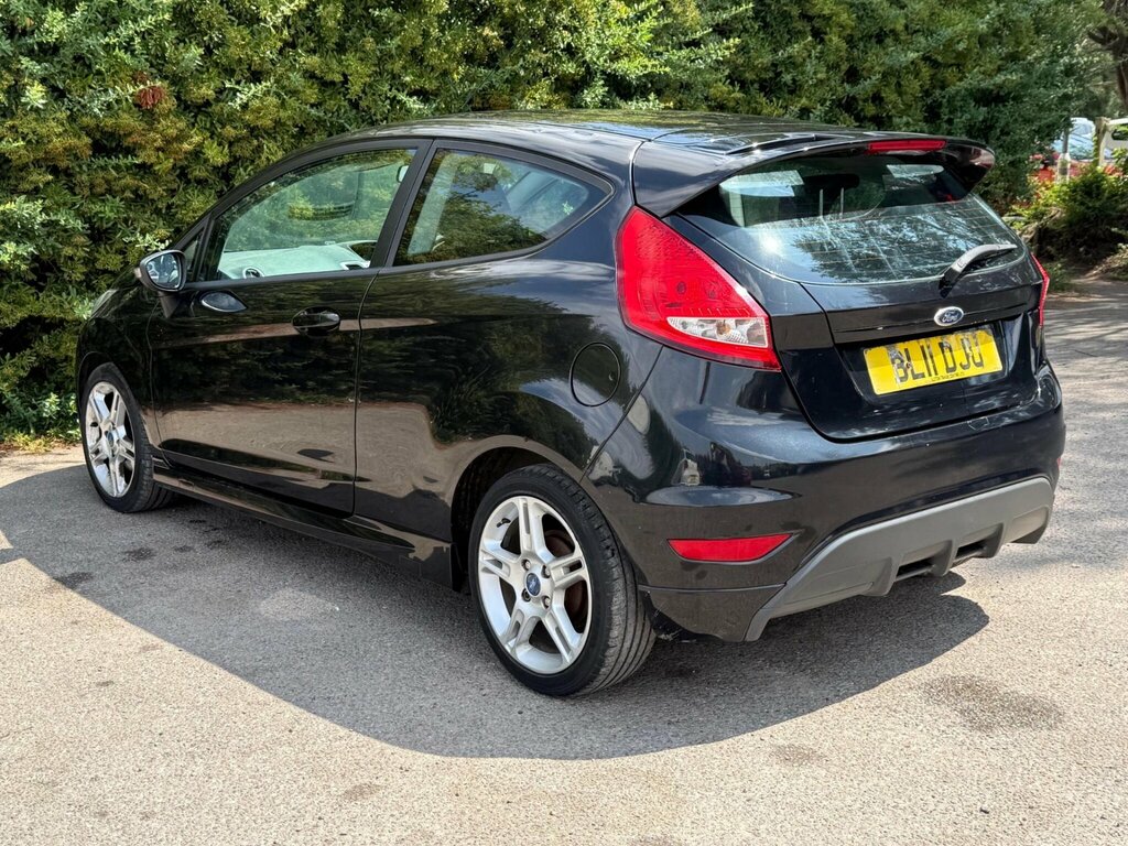 Ford Fiesta 1.3L Edge Red #7