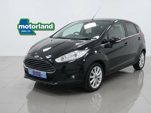Ford Fiesta Ecoboost Titanium Hatchback Black #3
