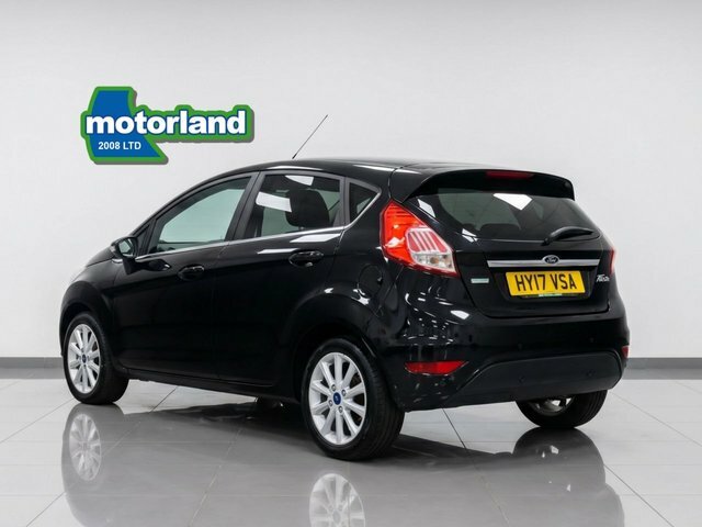 Ford Fiesta Ecoboost Titanium Hatchback Black #4