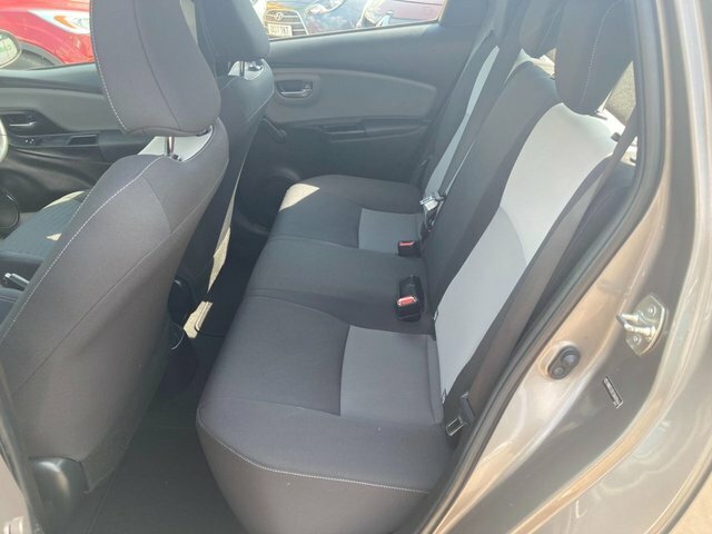 Toyota Yaris 1.0 Vvt-i Icon Hatchback Euro 6 Red #5
