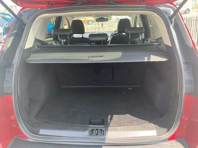 Ford Kuga Tdci Titanium Suv Red #5