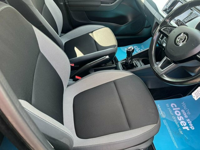 Skoda Fabia Tsi Colour Edition Hatchback Green #4