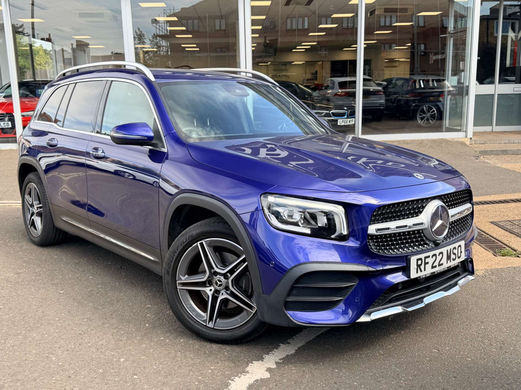 Mercedes-Benz GLB Class 200 Amg Line Premium  #2