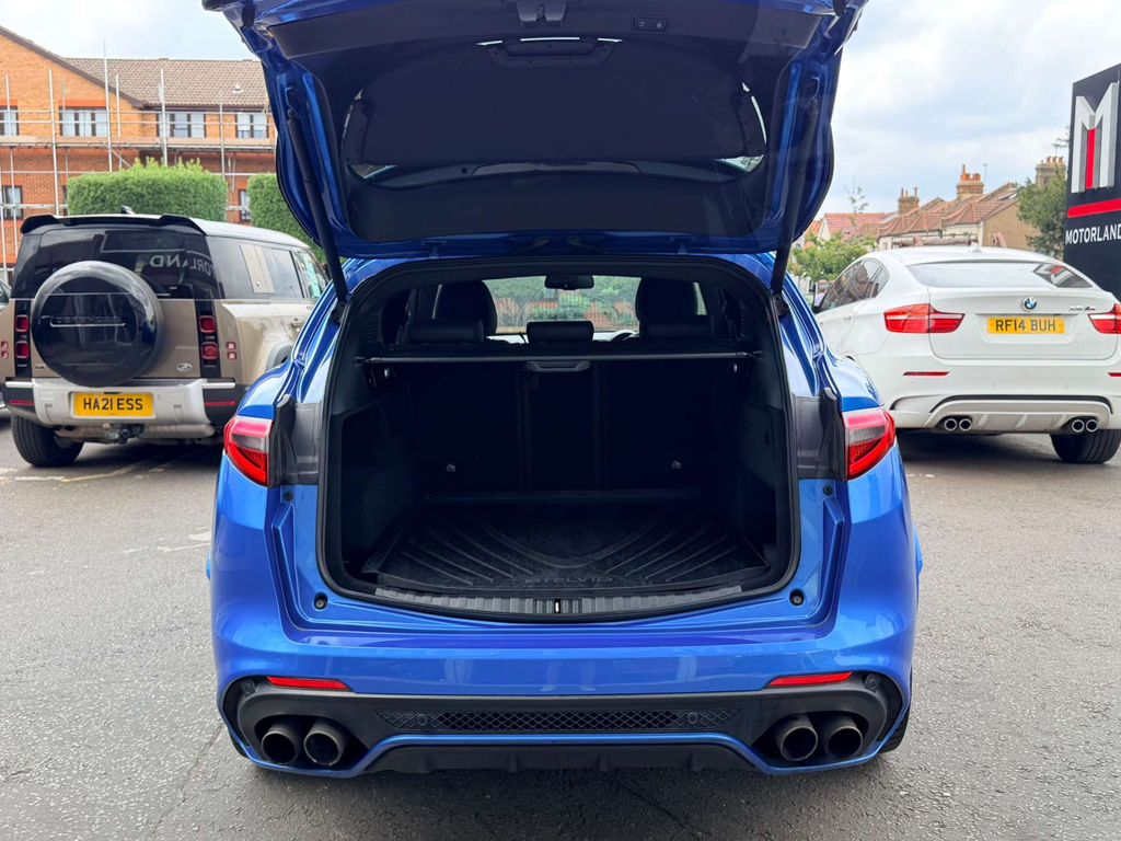 Alfa Romeo Stelvio Suv Red #9