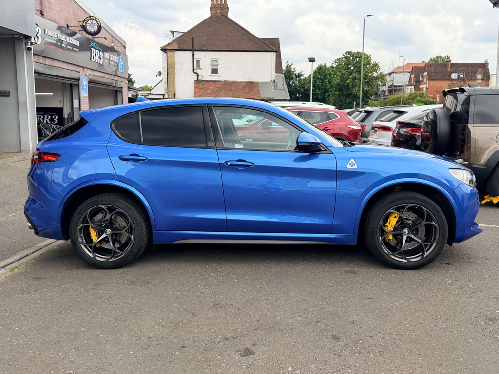Alfa Romeo Stelvio Suv Red #13