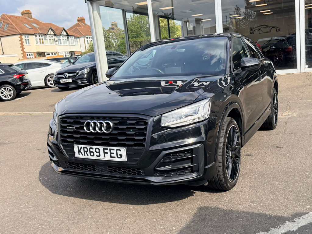 Audi Q2 Black Edition 35 Tdi Quattro 4Wd Black #4