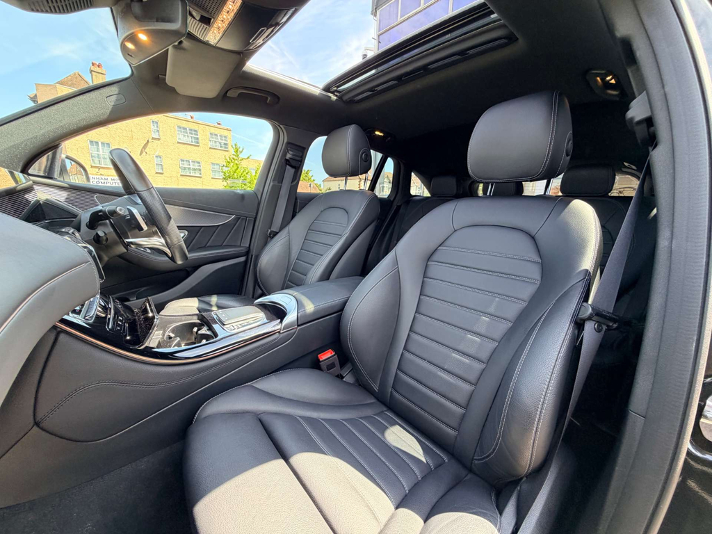 Mercedes-Benz EQC Suv Black #24