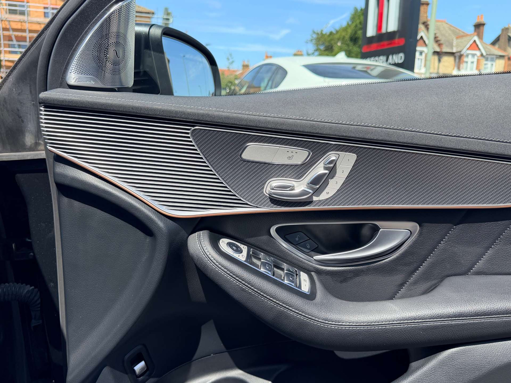 Mercedes-Benz EQC Suv Black #33