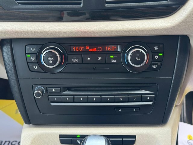 BMW X1 20D Se Black #23