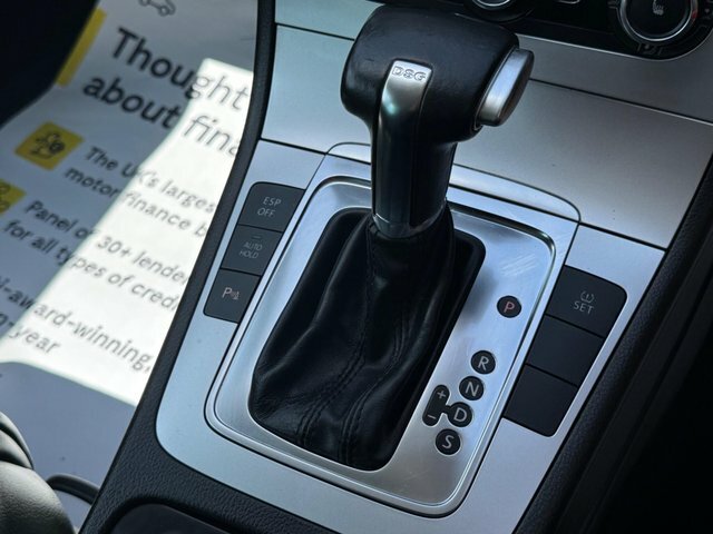 Volkswagen Passat 2.0 Tdi Black #17
