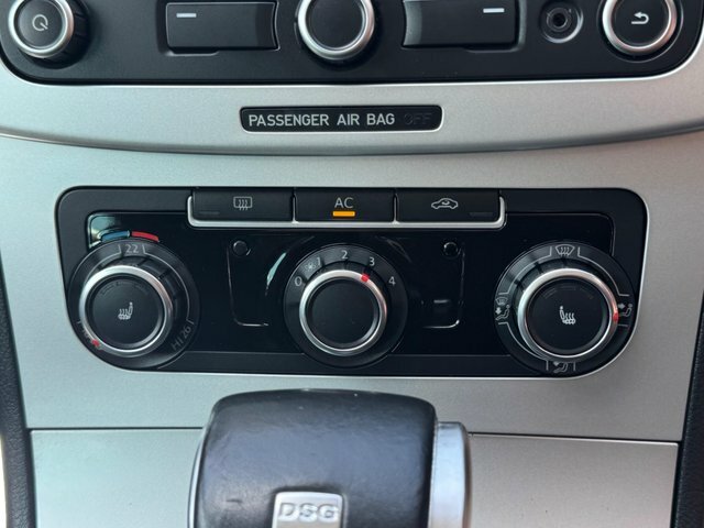 Volkswagen Passat 2.0 Tdi Black #18