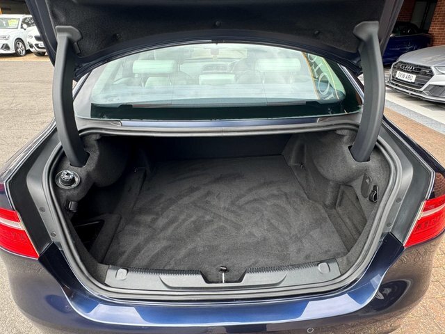 Jaguar XE R-sport Blue #9