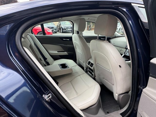 Jaguar XE R-sport Blue #10