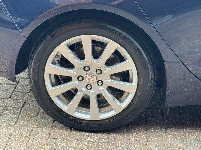 Jaguar XE R-sport Blue #34