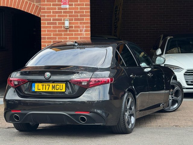 Alfa Romeo Giulia 2017 2.2 Td Speciale Euro 6 Ss Black #4