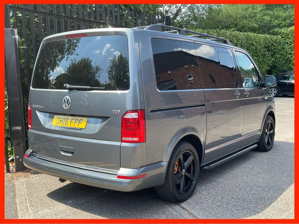 Volkswagen Caravelle 2.0 Tdi Bluemotion Tech Executive Mpv M Grey #4