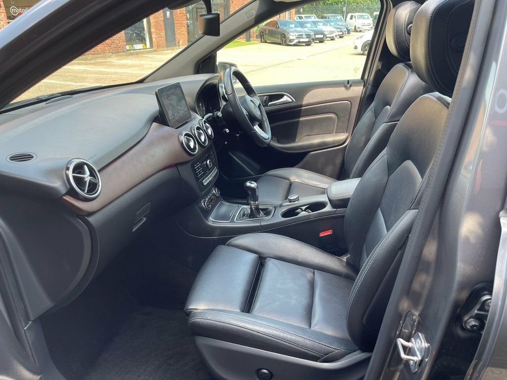 Mercedes-Benz B Class 1.3 B180 Sport Mpv Euro 6 Ss White #21