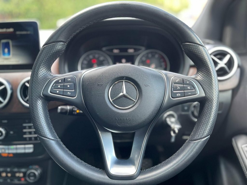 Mercedes-Benz B Class 1.3 B180 Sport Mpv Euro 6 Ss White #9