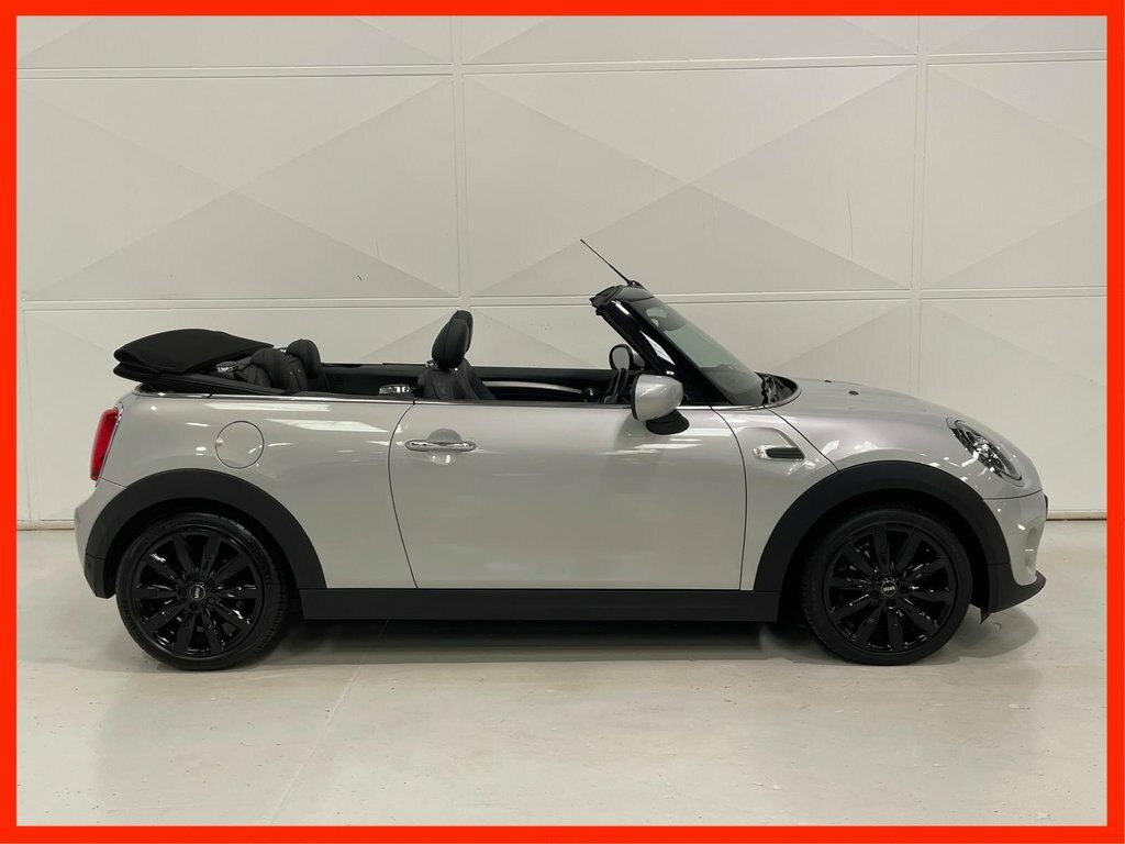 Mini Convertible 1.5 Cooper Exclusive Convertible White #2