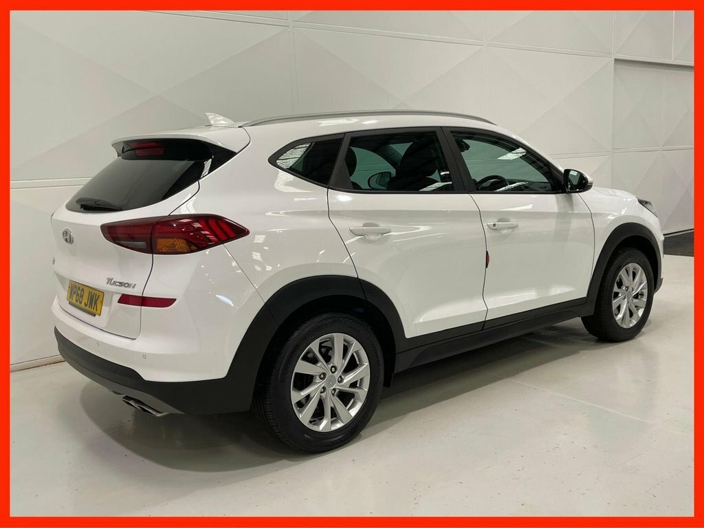 Hyundai Tucson 1.6 Crdi Se Nav Suv Euro 6 S S White #3