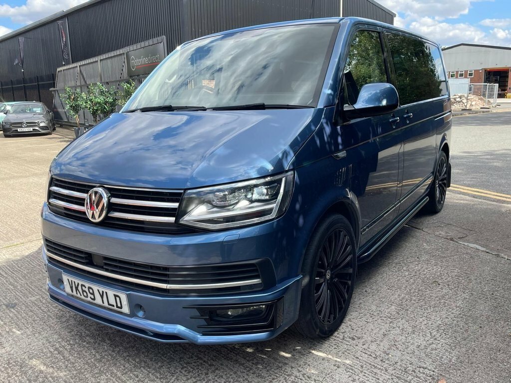 Volkswagen Caravelle 2.0 Tdi Bluemotion Tech 150 Executive Dsg Black #16