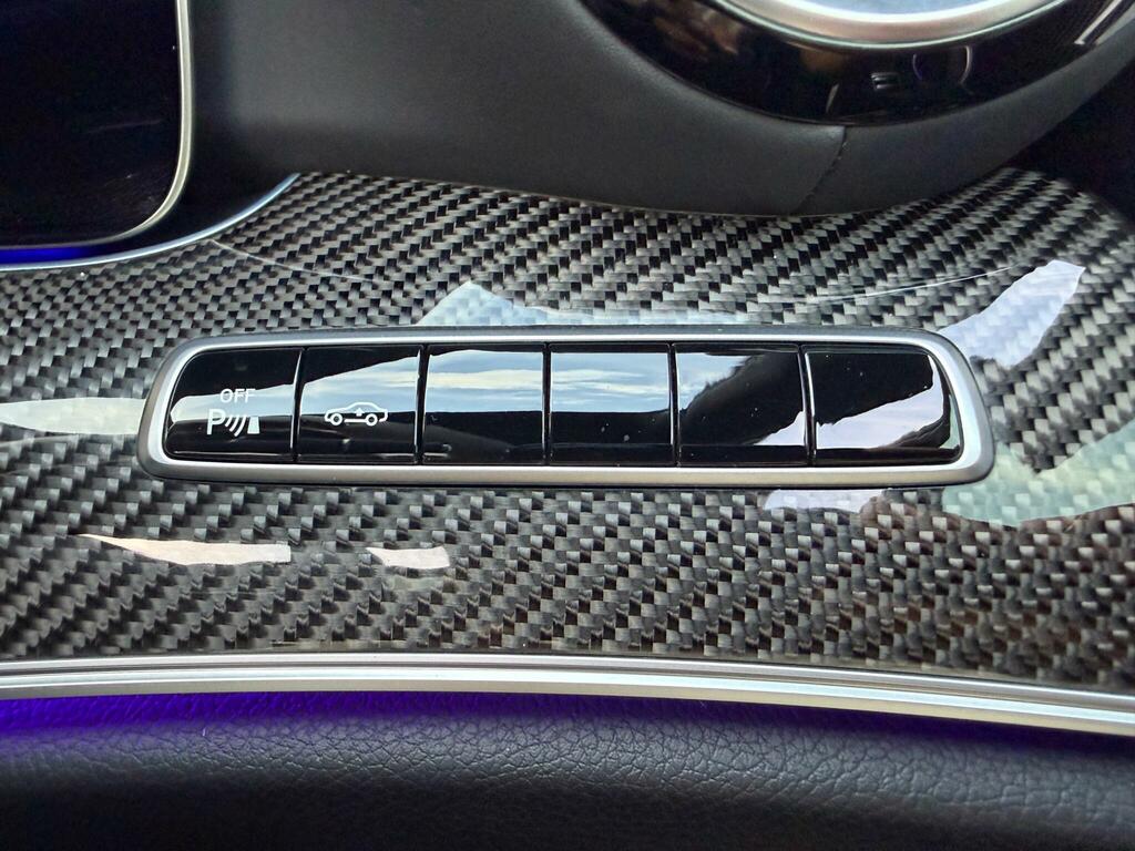 Mercedes-Benz E Class E 220 D Amg Line Premium Black #27
