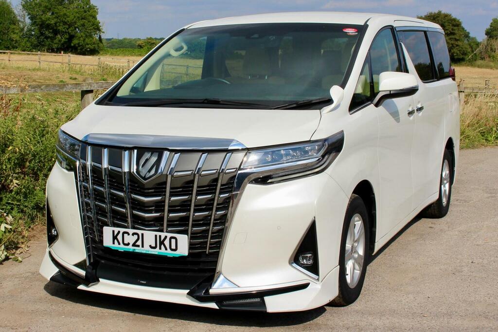Toyota Alphard Petrol White #6