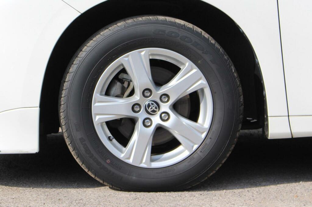 Toyota Alphard Petrol White #4