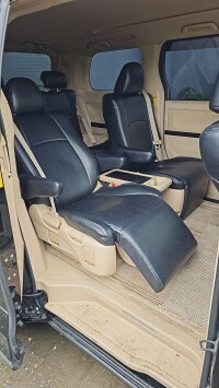 Toyota Alphard Mpv White #10