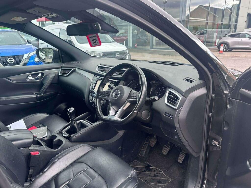 Nissan Qashqai 1.2 Dig-t Tekna Euro 6 Ss PK18HSF Black #3