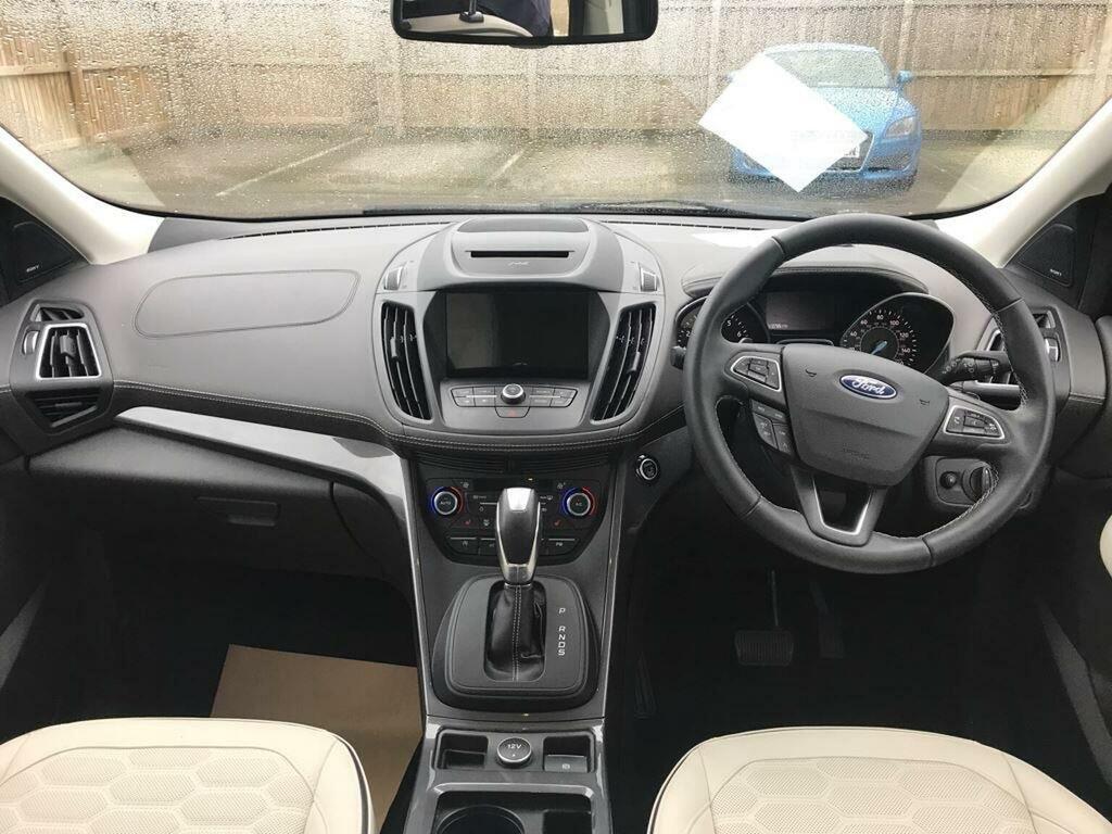 Ford Kuga 1.5T Ecoboost Vignale Awd Euro 6 Ss Black #4