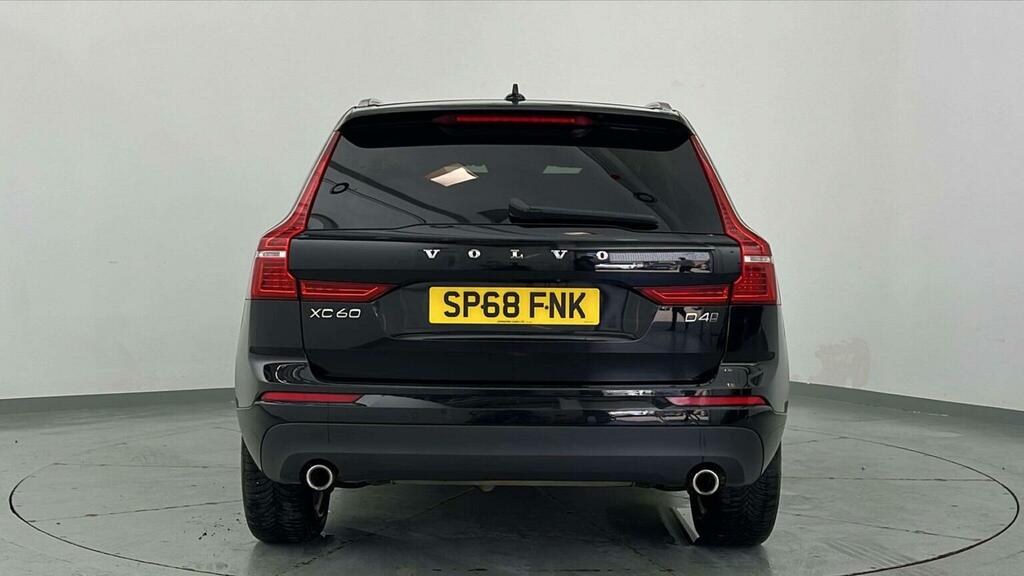 Volvo XC60 2.0 D4 Momentum Pro Awd Euro 6 Ss Black #6
