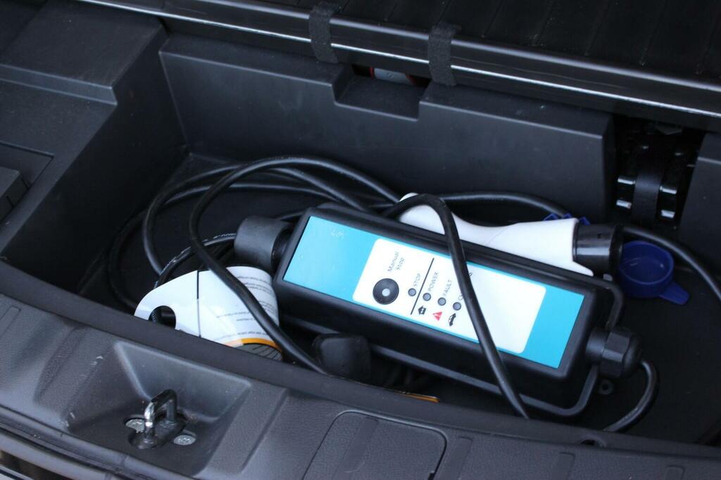 Mitsubishi Outlander Mitsubishi 4Hs Phev Cvt White #36
