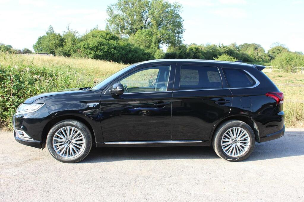Mitsubishi Outlander Mitsubishi 4Hs Phev Cvt White #9