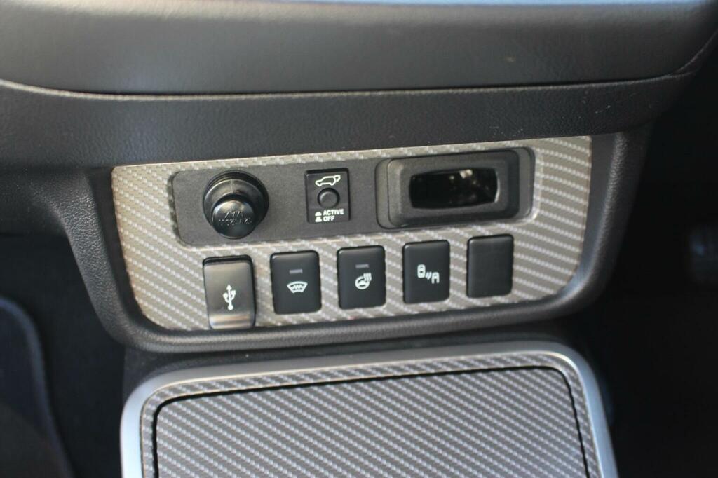 Mitsubishi Outlander Mitsubishi 4Hs Phev Cvt White #26