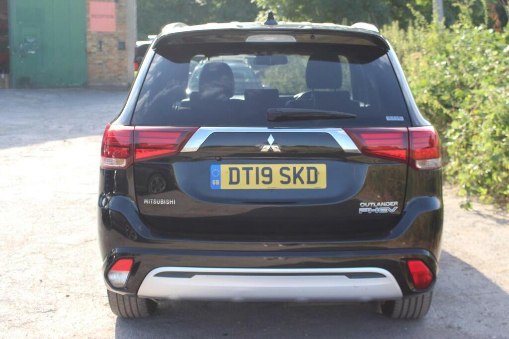 Mitsubishi Outlander Mitsubishi 4Hs Phev Cvt White #14