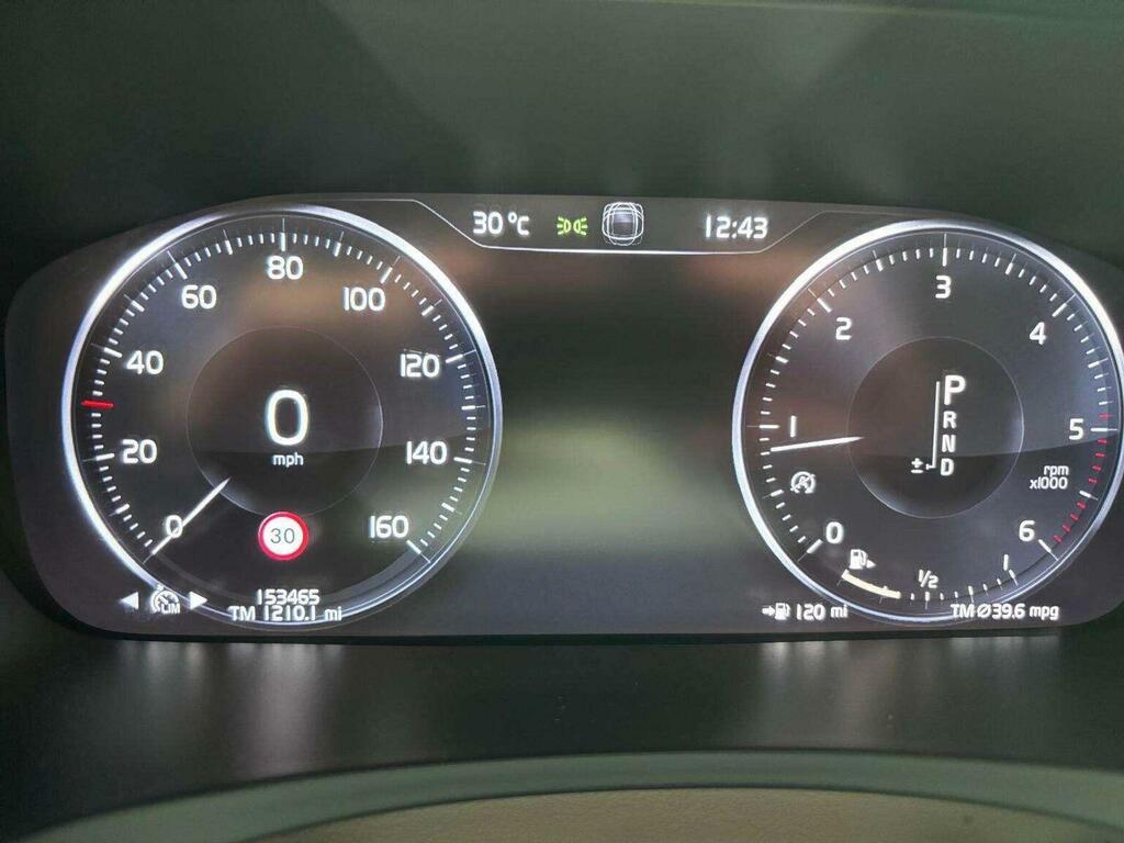 Volvo V90 D4 Momentum Pro Grey #9