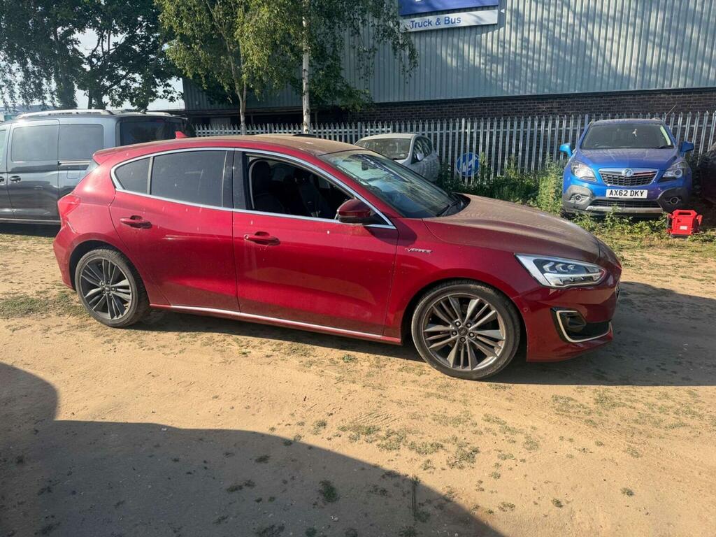Ford Focus 2.0 Ecoblue Vignale Euro 6 Ss Red