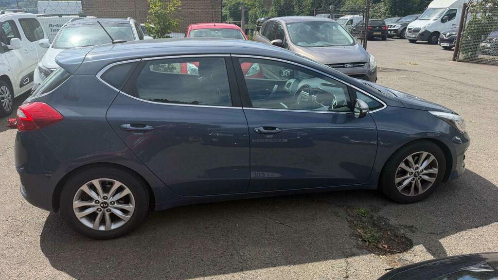 Kia Ceed 1.0 T Gdi Gt Line Hatchback Black #8