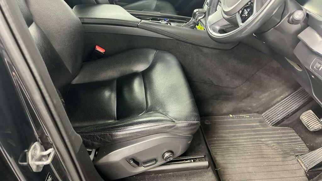 Volvo XC90 2L Momentum Black #18