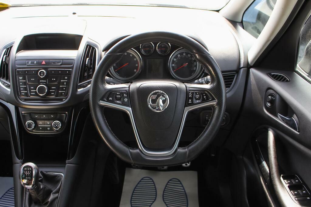 Vauxhall Zafira Tourer Mpv 1.4 Sri  #23