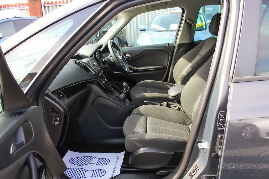 Vauxhall Zafira Tourer Mpv 1.4 Sri  #17