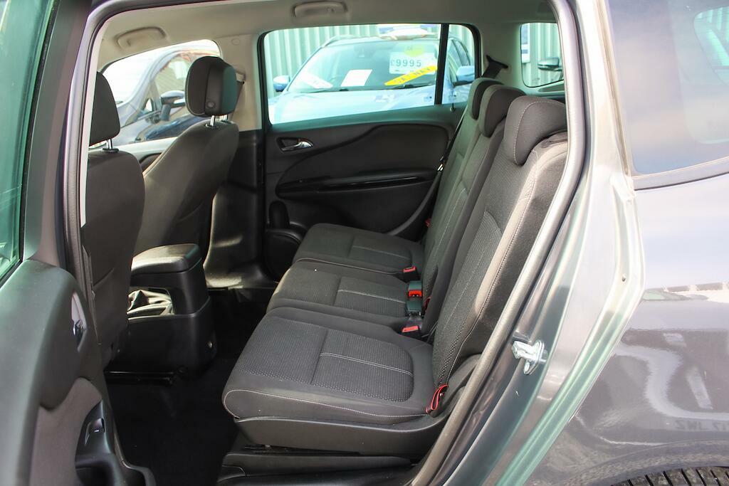Vauxhall Zafira Tourer Mpv 1.4 Sri  #21